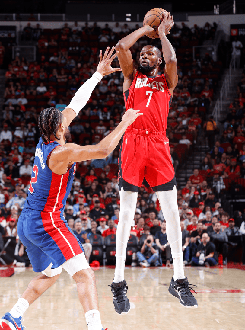 队报：罗马有意冬窗签恩博洛，已经与球员接触了解情况（《队报》：罗马冬窗有意引进恩博洛，已与球员取得联系）