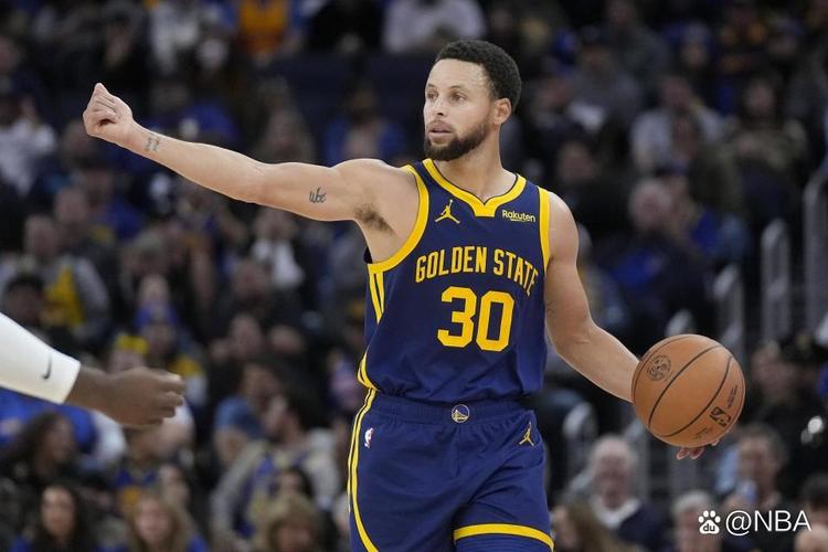 弗罗因德：磁卡在场上对我们不可或缺；对目前的阵容非常满意（弗罗因德：磁卡场上作用无可替代，对现有阵容极为满意）