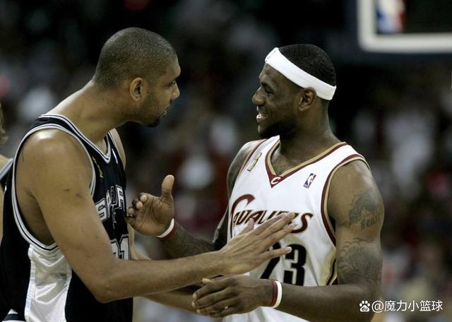 ⚽️2025年度中超最佳评选他来啦！鏖战一年，十...（⚽️2025中超年度最佳评选开启！鏖战一年，荣耀揭晓）